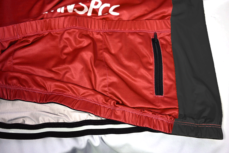 Closeup_Zipper-RED